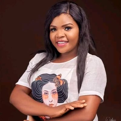 BheeBless's profile picture. ghostwriter📝📝
content creator