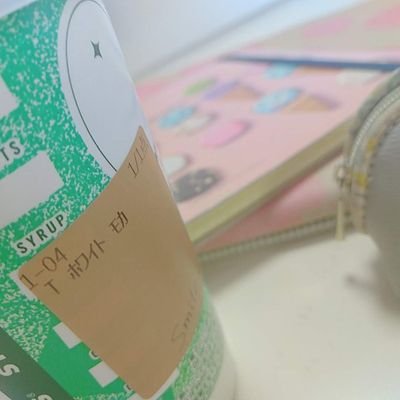 脚本家・演出家・ちょろっと役者/
ボイスドラマを創る仲間探し中/
芝居とカフェと花が好き🎭☕🥀/
朗読劇や音楽イベントなどに参加して頂ける方にお声がけしております!