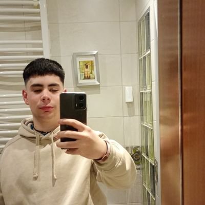 Eder975974Eder's profile picture. 