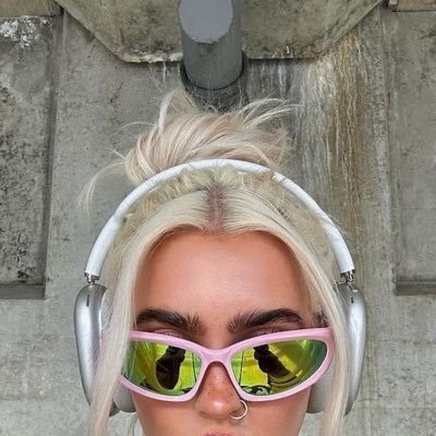 _urfavdollface_'s profile picture. 🇵🇸🇨🇩🇸🇩 𝓂. | just existing in silence ୨୧ 𝜗𝜚 𝜗ৎ