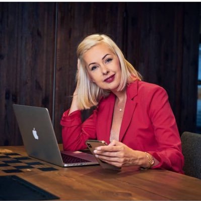 Financial Advisor, mom of two lovely fellas and Digital Asset Manager