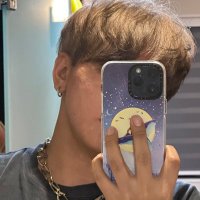 Vanda🦖 (@trexysuki) 's Twitter Profile