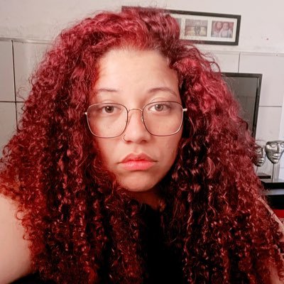 adrimelocx's profile picture. Aprendendo apreciar shows e festivais 🔥