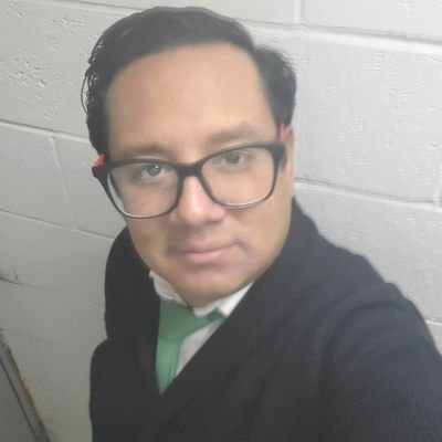 piesparza's profile picture. Me llaman Gitano Urbano, porque a cualquiera le llamo mi hermano, por rasurarme cuatro veces al año...  Juarense de Corazón