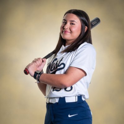 God 1st in all that I do. Thankful and blessed. Gravette High School Softball. @ar_prime_sb Prime Softball Academy 2027 NCAA ID 2501504693.