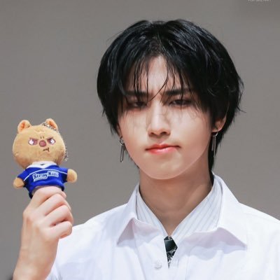 xymphony_'s profile picture. 𝒰𝓃𝓁𝒾𝓀ℯ 𝓉𝒽ℴ𝓈ℯ 𝓌𝒽ℴ 𝓇𝓊𝓃 𝒶𝓌𝒶𝓎 𝒻𝓇ℴ𝓂 𝓎ℴ𝓊, ℐ'𝓁𝓁 ℯ𝓂𝒷𝓇𝒶𝒸ℯ 𝓎ℴ𝓊 ִֶָ. ..𓂃 ࣪ ִֶָ🪽་༘࿐ #스트레이키즈 #youmakestraykidsstay