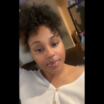 uluvbre's profile picture. 