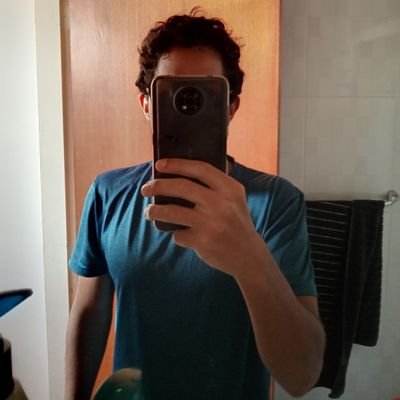 davidmanzode's profile picture. 