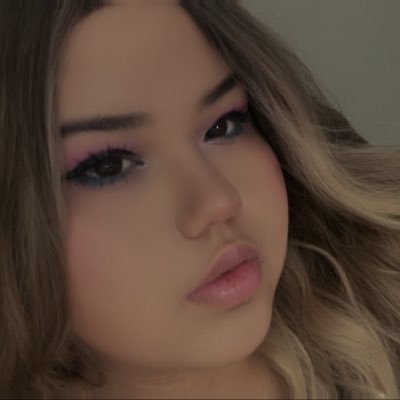venusian_dulce's profile picture. hallo, im vani, 21 and never learnt how to fucking read