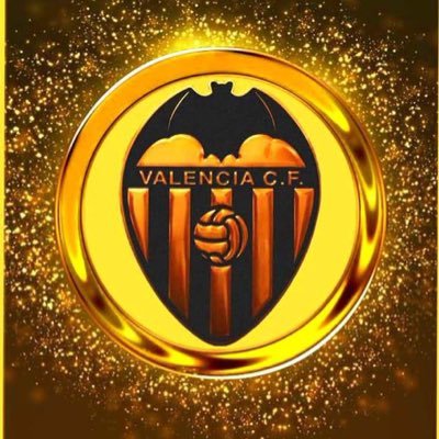 El @valenciacf es una forma de vivir. Simplemente se quiere y lo llevo dentro. Enamorado de Mestalla, pero el nuevo estadio 🏟 nos espera. Un futuro mejor.