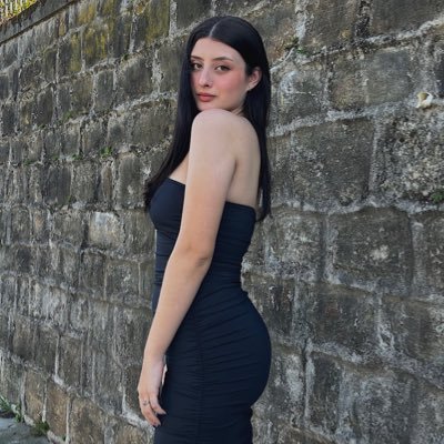 renatacolbert10's profile picture. 