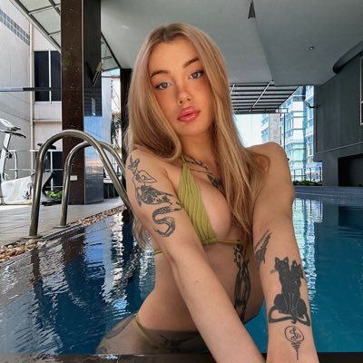 🌸 ♡ 𝙺-𝚕𝚒𝚏𝚎 𝚊𝚍𝚍𝚒𝚌𝚝 ♡ 𝚠𝚘𝚛𝚕𝚍 𝚝𝚛𝚊𝚟𝚎𝚕𝚎𝚛 ♡ 𝚋𝚕𝚘𝚐𝚐𝚎𝚛 ♡︎
claim your free sub on my OF and text me 👇🤭