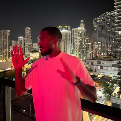 Engineer 👨🏾💻/ Twitch Affiliate 🎮
LIVE! Mon-Thurs 8:30pm, Sun 8:30pm