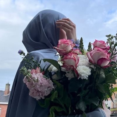 {فَصَبْرٌ جَمِيلٌ ۖ عَسَى اللَّهُ أَنْ يَأْتِيَنِي بِهِمْ جَمِيعًا}