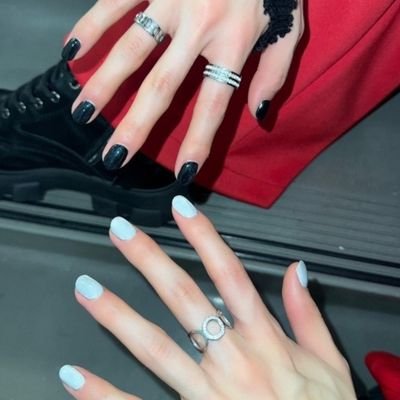 summerand5's profile picture. 書店勤務16年
社会科学→社会科学&CD/DVD→語学と移り変わり…現在はCD/DVDのみ
❤YU☆YUTA☆ミニョク☆川尻蓮❤