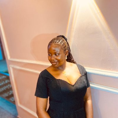 qweeneth44's profile picture. Rotaractor🫂,Travelling✨,seamstress ❤️