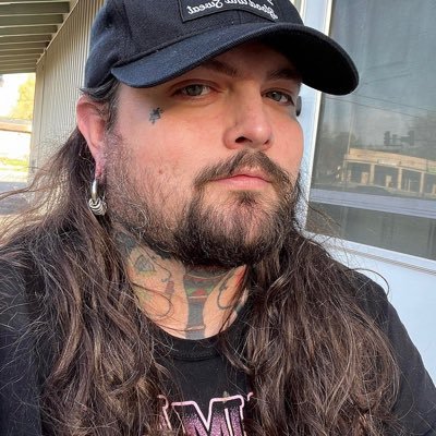 im like if they built a dude but wrong ig: https://t.co/nxzZyOmPZF tattooing in Kansas City