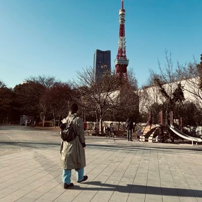 𓃠 泣いてばかり⌇少しでも息ができるよう 日々生き方を考えて手記に⌇作家を目指しています 𓅓⌇生きづらさをほぐす方法はこちら→https://t.co/vbWFUi7Usr⌇Instagramでは実際に書いている様子も載せてます🕊️