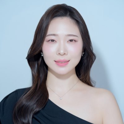 婚活デザイナーとして「オンライン完結の婚活パーソナルコーチング」Just Like Thatを経営しています💍 東大法学部→伊藤忠商事→リクルート→AIベンチャー→アニホック動物病院グループの運営マネージャー