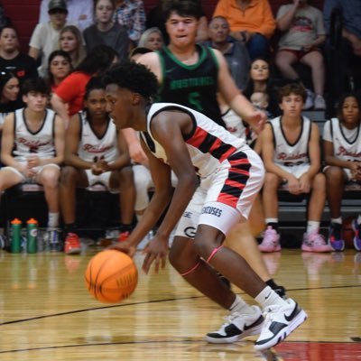 ChristianW89583's profile picture. God 1st•5’11PG•4.0 GPA•C/O 26’ IG•@_pickup.chris FB•Christian Williams 337-317-9317. College coaches Hit me up!