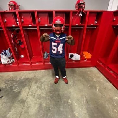 ( c/o ‘28)| 5’9 |203lbs| |defensive tackle/nosegaurd | Number: 662-297-9838 | Icloud: jayohawkem@icloud.com |Football/Track Thrower |