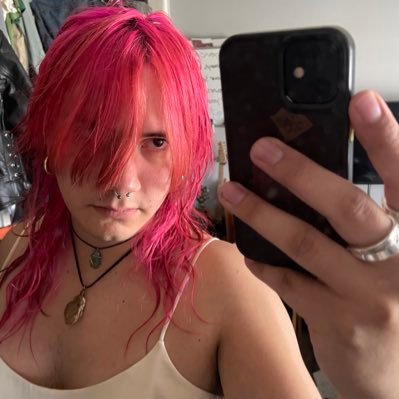 27.🏳️⚧️ she/they 🇲🇽 M💚 mdni | been called lots of things but you can call me lucky ✨somewhere in SoCal