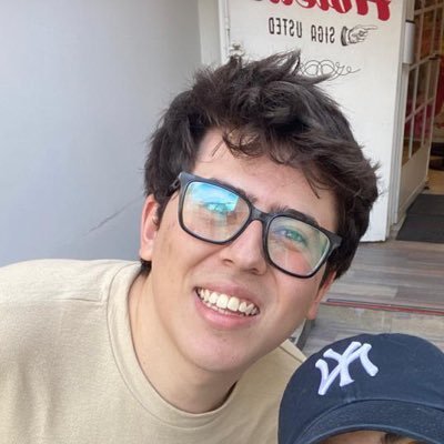 Sociólogo y abogado @urosario | fan de los invertebrados y del derecho público | estudiante PhD Sociología @UofIllinois