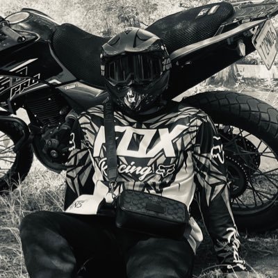 cesarartt_'s profile picture. dg