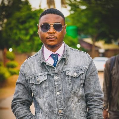 TraeChidati's profile picture. God's Fav|| Christ Rep|| Kantian|| Fanonian|| Literary Critic|| Philosopher King|| Part-Time Creative Writer|| Madridista