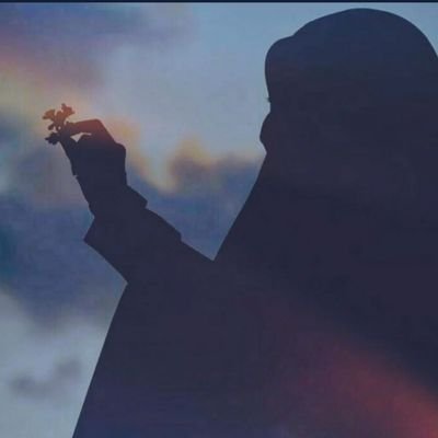 Mehrbanoo_12's profile picture. دِلم رآ بِه نورِ خُدآ سِپُردَم 🌙