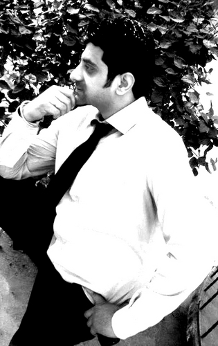I m an incurable optimist & I believe that tomorrow will be better than yesterday..& Today is pretty interesting :)
