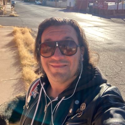Artist/Entertainer living in beautiful Truth or Consequences, New Mexico. 🌎 World traveler ⭐️ AGT season 14. 🇺🇸 The Outlaw Casita. 😎