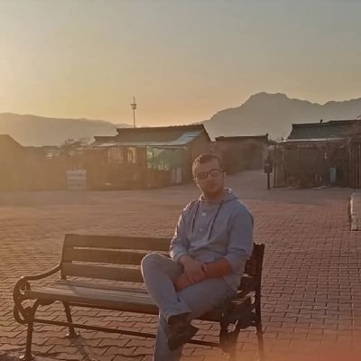 Ishakozel123's profile picture. 