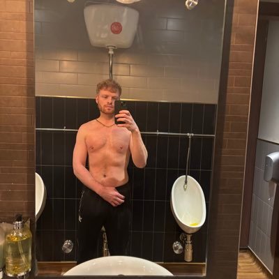 Manchester anaconda. Dm on the link 😈 Daddychadxxx other twitter (20k) Tick - tock - tariqjnr4 (30k) - insta - taz_anconda_