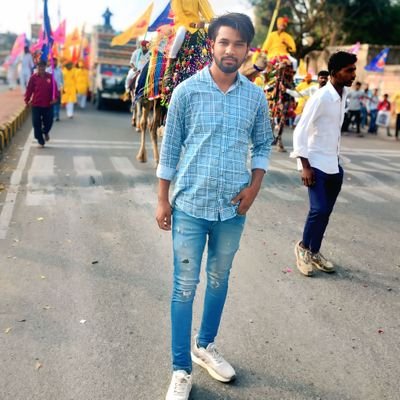 aap mujhe follow karo main aapko 100% follow back karunga