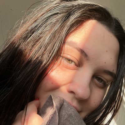 angelizco_'s profile picture. 20• part time streamer• Content creator