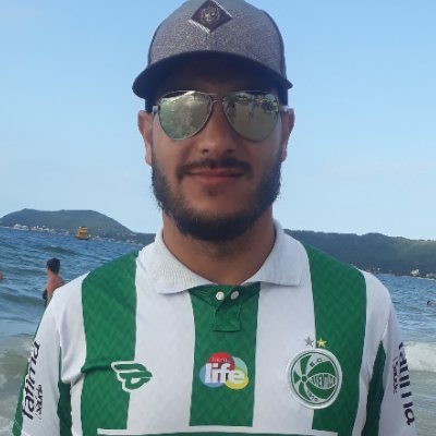⚔️ Oficial R2 do @exercitooficial
🎩 Empresário Caxiense
🎮 Fã de Games
🟢 Torcedor do @ECJuventude
👶 Leo & Gui!