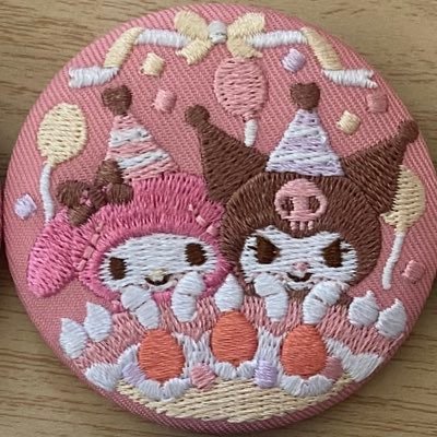 主にサンリオやセーラームーン、たまにTUBE