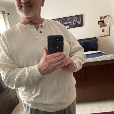Manage large groups,Communication,Finance,ask for $ auto 🚫,also 5 yrs with Homeland Security … Love USA ❤️ 3 great kids..Lawyer, M Ed, pre-Med 🇺🇸🐕🐈⬛👍