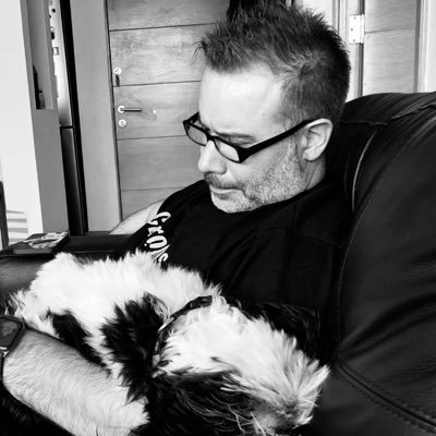 alexfischerw's profile picture. everything is perfect, nothing is permanent