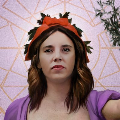 💜 Sígueme si crees que Irene Montero es la Diosa de la Política, la Justicia social, la Paz, el Feminismo y la Belleza.