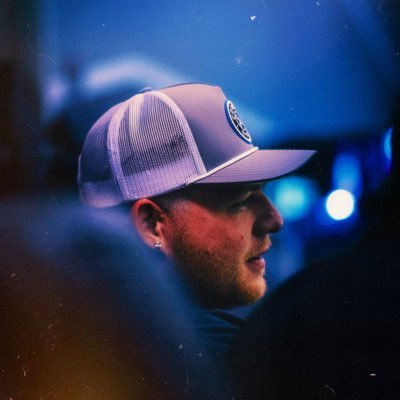 ashton Profile