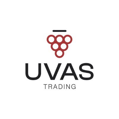 Importamos y distribuimos en España vinos de renombradas bodegas familiares de todo el mundo para restaurantes, hoteles, tiendas y clientes privados.