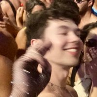 andrew (@takingheads) 's Twitter Profile
