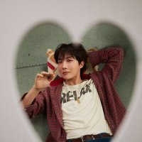 ale⁷ bts is back! (@hobslights_) 's Twitter Profile