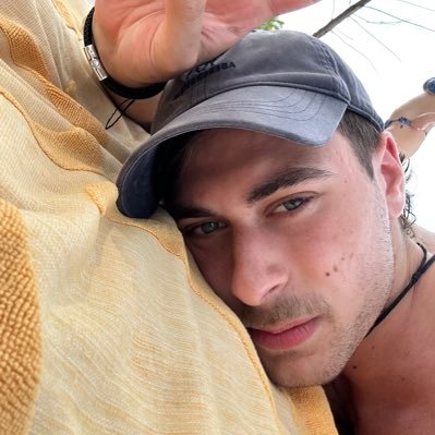 RubinsteinAlexx's profile picture. 