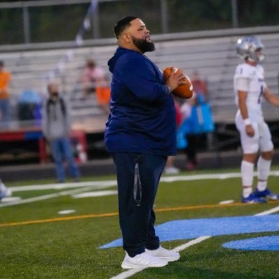 Offensive Coordinator at Pope Saint John Paul II Preparatory School ,Taylor and Sanai Dad #TNStateAlum🐅 2022 & 2023 State Championship Runner Up . #KnightTime