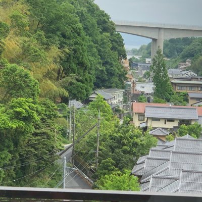 プレイしてるゲーム「モンスト・白猫プロジェクト・白猫テニス・ジャンプチ」etc…… よろしくお願いしますm(*_ _)mペコッ
