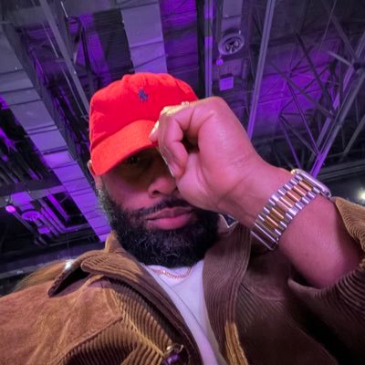 YPRuck's profile picture. 🏁 Entrepreneur that’s currently the blues in SUCCESS’s left thigh trying to become the funk in its right!