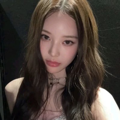 ‘🐇’ 𝘪𝘻𝘯𝘢’𝘴 𝘣𝘢𝘯𝘨 𝘫𝘦𝘦𝘮𝘪𝘯